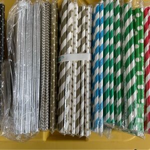 Lot of paper straws